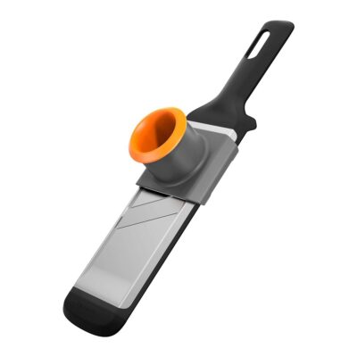 Fiskars Functional Form -vihannesleikkuri Musta